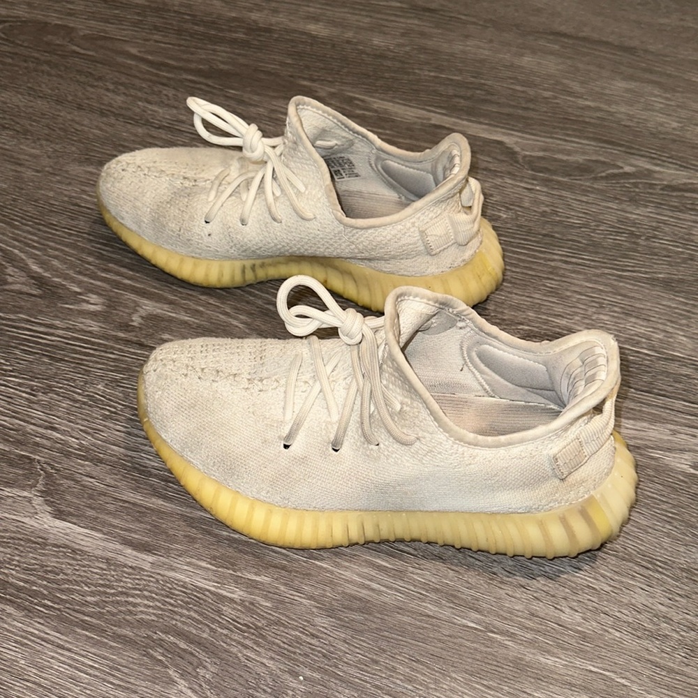 Yeezy Boost 350 V2